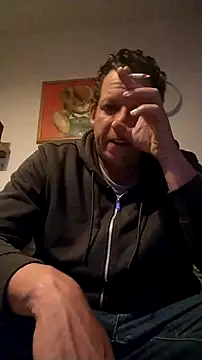 Knuffelstaaf123 online show from April 14, 7:09 pm