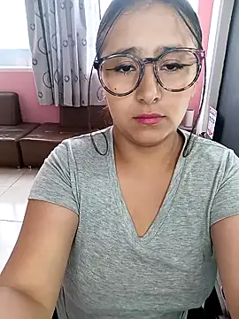 Cute Penelope online show from February 4, 12:11 pm