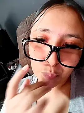 Cute Penelope online show from March 22, 3:09 pm