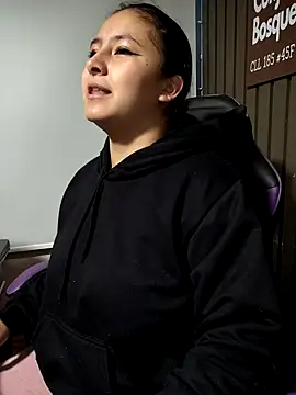 Cute Penelope online show from November 27, 11:23 am