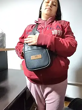 Cute Penelope online show from April 16, 11:11 am