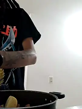 Honey-420- online show from December 4, 2:21 am