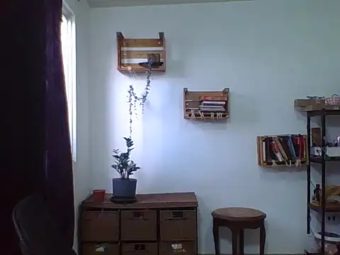 Snapshot of charlott_ponce chatting on March 31, 11:27 pm charlott ponce online show from March 31, 11:27 pm