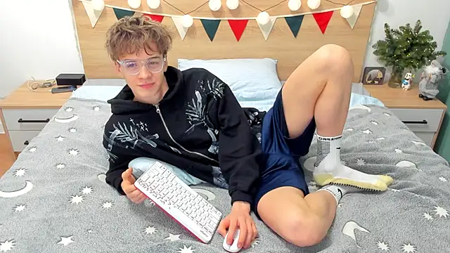 Fandi 777 online show from December 27, 12:34 pm