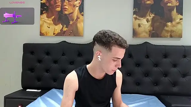 Snapshot of Cristian_Delgado chatting on January 4, 6:09 am Cristian Delgado online show from January 4, 6:09 am