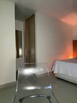 Lianh Benett online show from January 22, 4:34 am