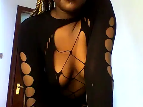 Dirty sweet  online show from February 23, 11:11 am