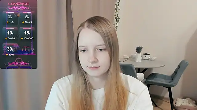 Snapshot of Alyaley chatting on September 20, 4:41 pm Alyaley online show from September 20, 4:41 pm