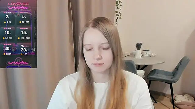 Snapshot of Alyaley chatting on October 6, 8:39 pm Alyaley online show from October 6, 8:39 pm