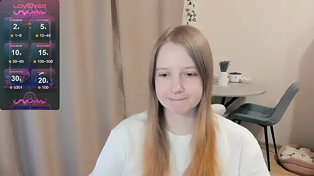 Snapshot of Alyaley chatting on October 15, 12:00 am Alyaley online show from October 15, 12:00 am