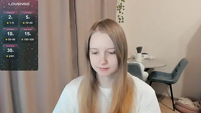 Snapshot of Alyaley chatting on November 5, 8:58 am Alyaley online show from November 5, 8:58 am