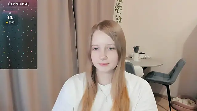 Snapshot of Alyaley chatting on November 12, 2:01 am Alyaley online show from November 12, 2:01 am