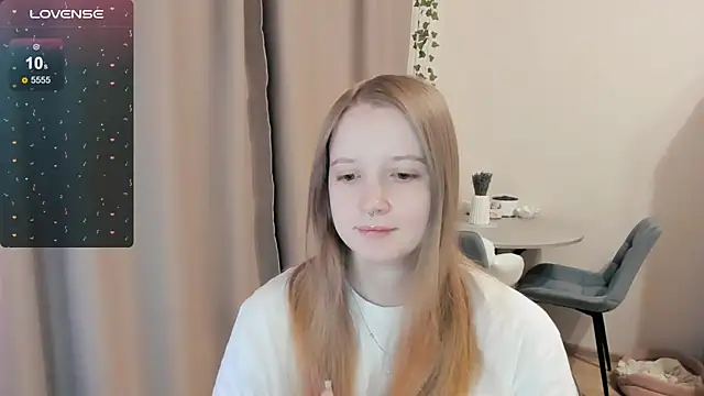 Snapshot of Alyaley chatting on November 25, 3:50 am Alyaley online show from November 25, 3:50 am