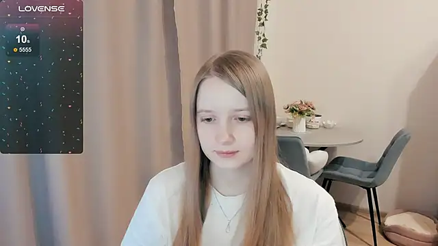 Snapshot of Alyaley chatting on January 9, 1:14 pm Alyaley online show from January 9, 1:14 pm