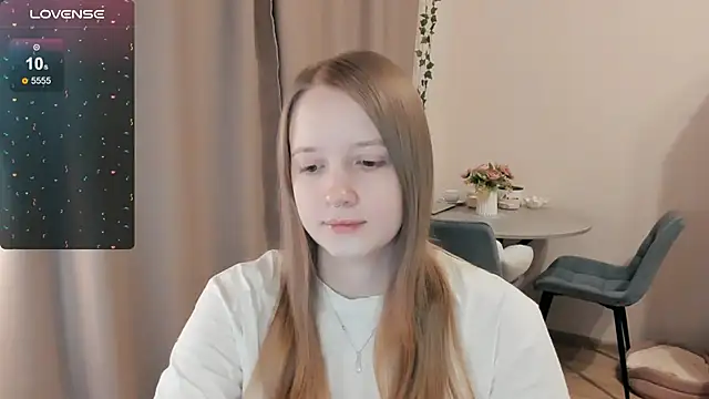 Snapshot of Alyaley chatting on January 13, 2:00 pm Alyaley online show from January 13, 2:00 pm