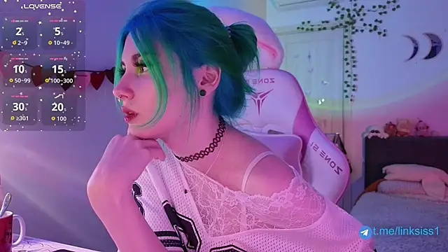 twicewetgirl online show from May 10, 3:50 pm