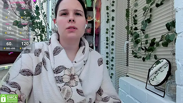 Candys booty online show from December 15, 9:24 am