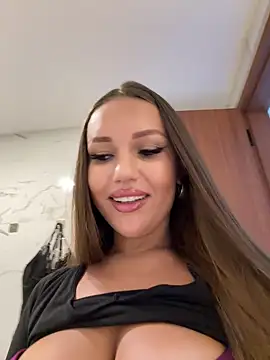 Syka0001 online show from February 4, 8:56 am