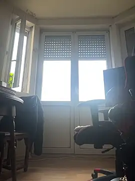 Snapshot of branleurbidu90 chatting on April 5, 3:20 pm branleurbidu90 online show from April 5, 3:20 pm