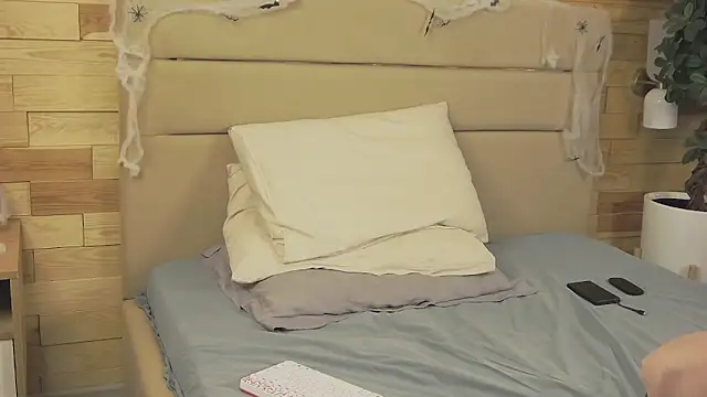 EthanPinkman online show from October 21, 9:32 am