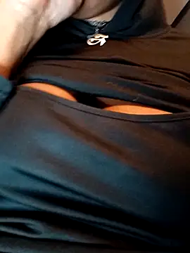 AmazonianMistress online show from March 13, 5:22 am