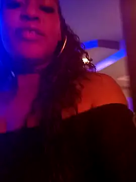 AmazonianMistress online show from March 17, 1:14 am