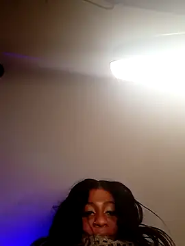 AmazonianMistress online show from March 2, 1:30 am