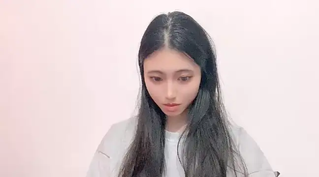 Snapshot of -hanime- chatting on December 4, 12:36 pm -hanime- online show from December 4, 12:36 pm