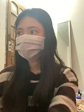 Snapshot of -hanime- chatting on December 9, 5:52 pm -hanime- online show from December 9, 5:52 pm