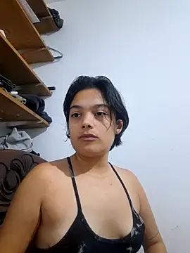 Snapshot of littlemelii chatting on March 21, 12:48 am littlemelii online show from March 21, 12:48 am