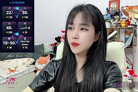  LLisa  online show from December 28, 6:18 pm