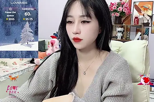  LLisa  online show from February 9, 8:45 pm