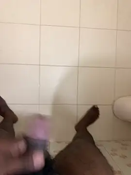 Snapshot of kaluwakolla chatting on November 14, 6:28 pm kaluwakolla online show from November 14, 6:28 pm