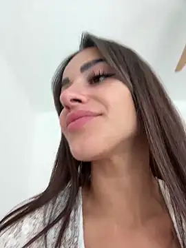 Alisa-Marie online show from February 4, 1:59 pm