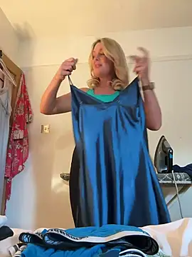 Snapshot of JodiSands chatting on March 2, 4:42 pm JodiSands online show from March 2, 4:42 pm