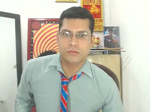 Snapshot of MikeRiverx chatting on January 15, 4:06 am MikeRiverx online show from January 15, 4:06 am