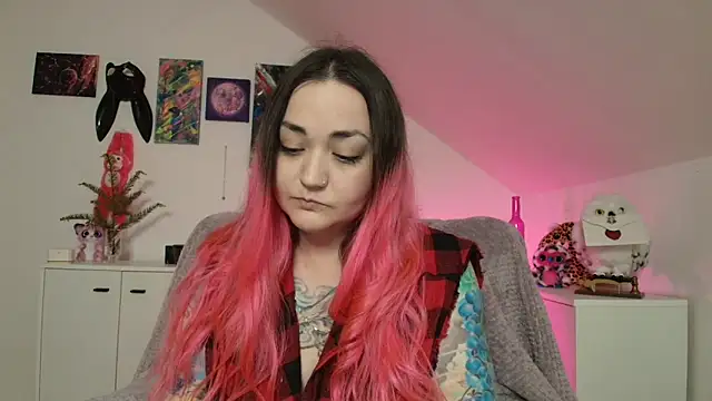 PinkHurricaneOfficial online show from April 15, 12:23 pm