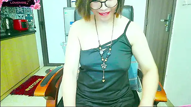 Miu-Le online show from September 13, 6:02 am