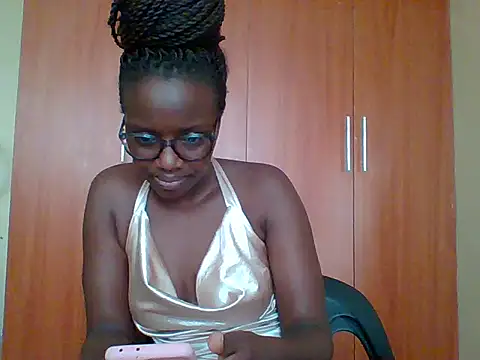 sexy darleen23 online show from April 14, 9:15 am