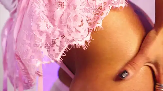 ClaraHazel online show from November 5, 6:24 am