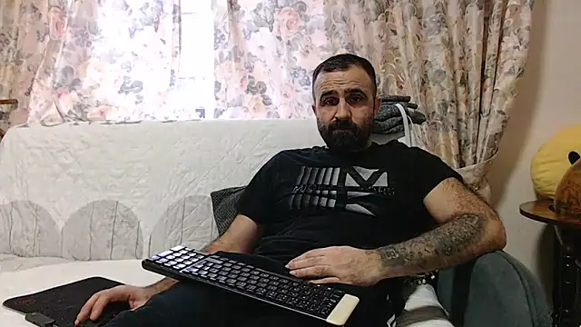 Snapshot of ivat80 chatting on February 13, 3:14 pm ivat80 online show from February 13, 3:14 pm