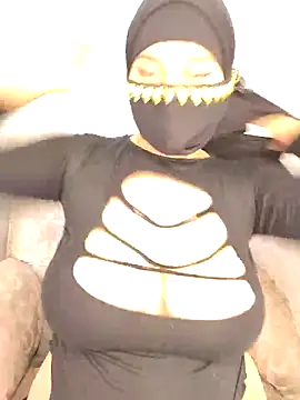 Snapshot of shirazz_najmm chatting on October 3, 3:20 pm shirazz najmm online show from October 3, 3:20 pm