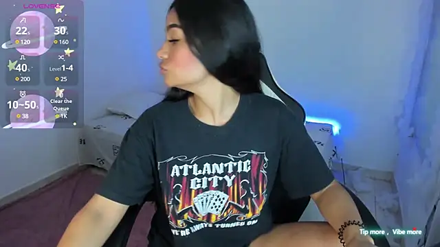 Riana Kean online show from February 24, 12:20 am