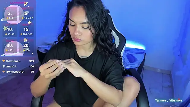 Riana Kean online show from March 7, 6:57 am