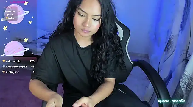 Riana Kean online show from March 16, 6:42 am