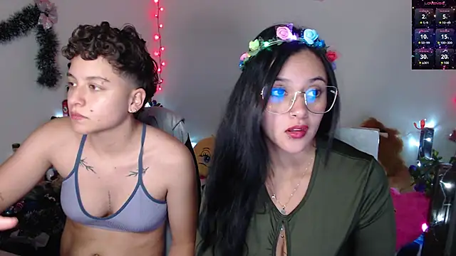Snapshot of 01antoniafranco chatting on December 9, 11:45 pm 01antoniafranco online show from December 9, 11:45 pm