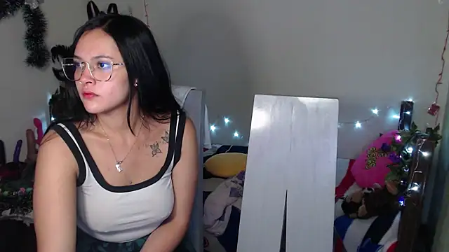 Snapshot of 01antoniafranco chatting on December 19, 4:45 am 01antoniafranco online show from December 19, 4:45 am