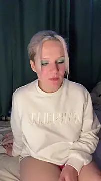 MrMrsRight online show from December 20, 7:17 pm