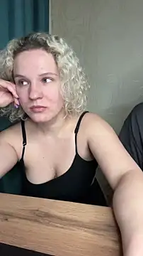 MrMrsRight online show from February 19, 4:55 pm