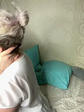 MrMrsRight online show from February 21, 9:11 pm